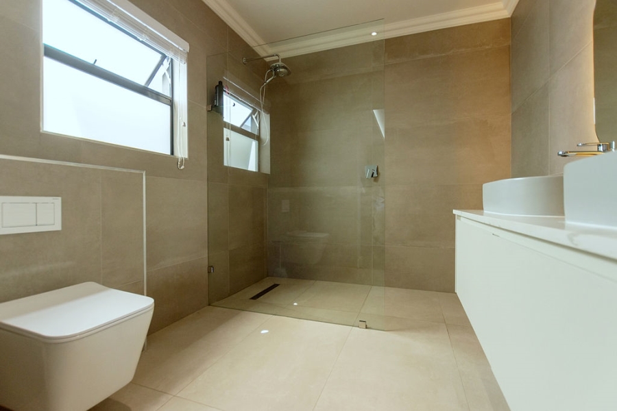 3 Bedroom Property for Sale in Calypso Beach Western Cape